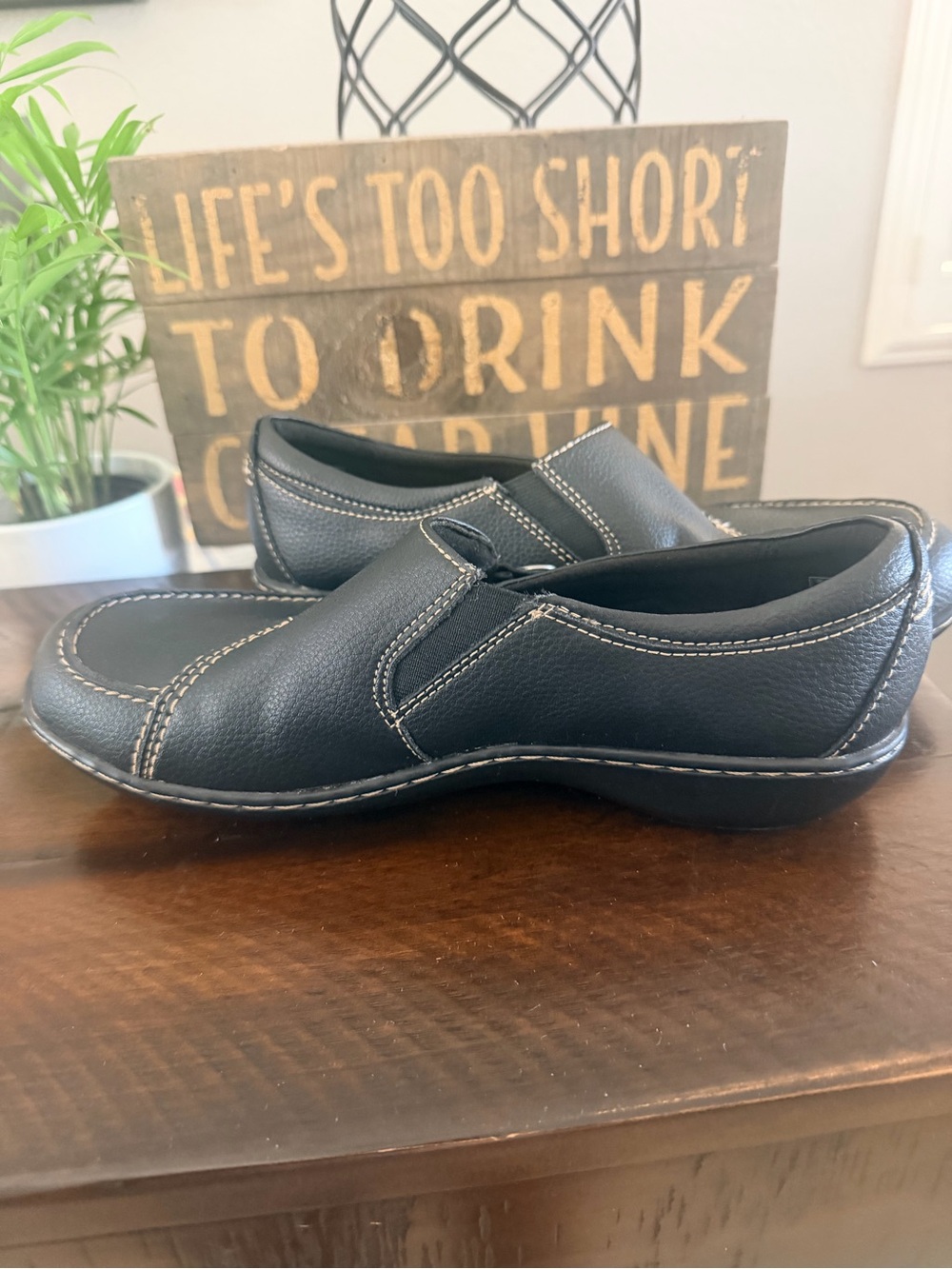 Clarks Black Ashland Lane Q Leather Slip-On Loafers - Picture 6 of 15